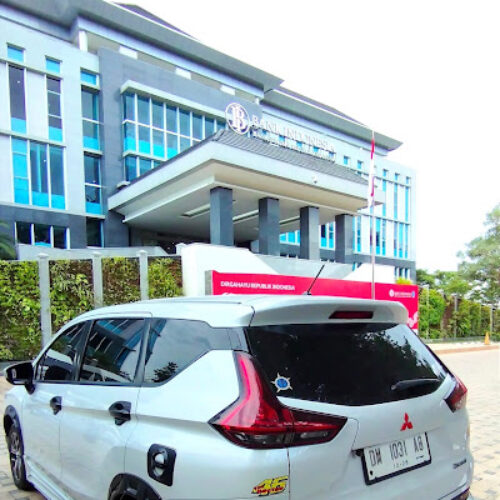 Sewa mobil dengan sopir Gorontalo